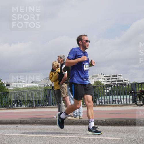 29.06.2025 - hella hamburg halbmarathon Luisa Fischer http://msf.ph/oto/8506071 29.06.2025 10:19:11 Kennedybrücke 8169, 1212, 2071, 2436, 4583, 8169, 8274, 8554, 9601, 9802, 10107, 10183, 10292, 10844 meine-sportfotos.de