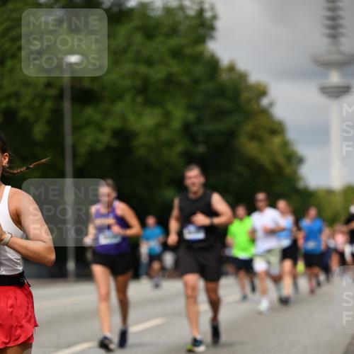 29.06.2025 - hella hamburg halbmarathon Dr. Thomas Lammeyer http://msf.ph/oto/8506130 29.06.2025 10:27:35 Kennedybrücke 1029, 1187, 1362, 1372, 1382, 1853, 2925, 3013, 3029, 4728, 4793, 5223, 5343, 6578, 7266, 7919, 8687, 8688, 9133, 9301, 9512, 9913 meine-sportfotos.de