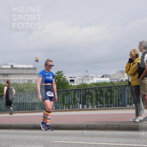 29.06.2025 - hella hamburg halbmarathon Luisa Fischer http://msf.ph/oto/8506154 29.06.2025 10:19:19 Kennedybrücke 12901, 1244, 1599, 2165, 2803, 3648, 4478, 4637, 6935, 7158, 7753, 8295, 8597, 8645, 9628, 9802, 9810, 10107, 10139, 10141, 10183, 10292 meine-sportfotos.de