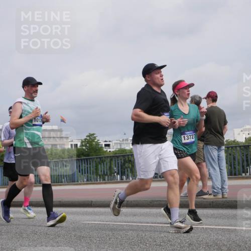 29.06.2025 - hella hamburg halbmarathon Luisa Fischer http://msf.ph/oto/8506196 29.06.2025 10:19:22 Kennedybrücke 4, 16921, 10139, 13727, 1244, 1599, 2165, 2803, 3156, 3176, 3484, 3648, 4478, 4637, 6935, 7158, 7753, 8295, 8597, 8645, 8707, 9628, 9802, 9810, 10107, 10139, 10141, 10183 meine-sportfotos.de