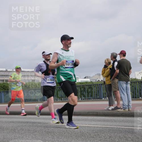 29.06.2025 - hella hamburg halbmarathon Luisa Fischer http://msf.ph/oto/8506202 29.06.2025 10:19:23 Kennedybrücke 2803, 16921, 17854, 10139, 10, 1244, 1599, 2165, 2803, 3156, 3176, 3484, 3648, 4478, 4637, 6024, 6742, 6935, 7158, 7753, 7792, 8295, 8597, 8645, 8707, 8847, 9628, 9802, 9810, 10107, 10139, 10141, 10183 meine-sportfotos.de