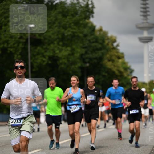 29.06.2025 - hella hamburg halbmarathon Dr. Thomas Lammeyer http://msf.ph/oto/8506279 29.06.2025 10:27:40 Kennedybrücke 1003, 1029, 1187, 1362, 1382, 2925, 3013, 3029, 4728, 4793, 5343, 8687, 8688, 9133, 9301, 9512, 9877, 9913 meine-sportfotos.de