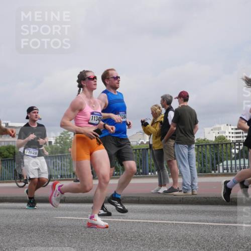 29.06.2025 - hella hamburg halbmarathon Luisa Fischer http://msf.ph/oto/8506287 29.06.2025 10:19:30 Kennedybrücke 11344, 12628, 11345, 694, 4, 17422, 1244, 1599, 2912, 3030, 3134, 3156, 3176, 3484, 3648, 3687, 4478, 5036, 6024, 6742, 6935, 7753, 7792, 8263, 8597, 8645, 8707, 8847, 8857, 9332, 9628, 9891, 10076, 10575 meine-sportfotos.de