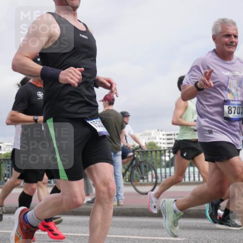 29.06.2025 - hella hamburg halbmarathon Luisa Fischer http://msf.ph/oto/8506307 29.06.2025 10:19:32 Kennedybrücke 6024, 8707, 1244, 2347, 2912, 3030, 3134, 3156, 3176, 3484, 3687, 5036, 6024, 6742, 7358, 7792, 8263, 8707, 8847, 8857, 9332, 9492, 9891, 10076, 10575 meine-sportfotos.de