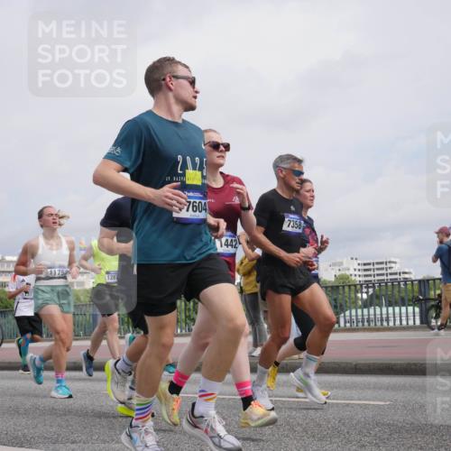 29.06.2025 - hella hamburg halbmarathon Luisa Fischer http://msf.ph/oto/8506372 29.06.2025 10:19:41 Kennedybrücke 12524, 137, 11752, 1287, 2025, 39, 7604, 1442, 7358, 1602, 2347, 3023, 3088, 3687, 5036, 7358, 7924, 7928, 8317, 8619, 8857, 9091, 9332, 9492, 9664, 9676, 9891, 10076 meine-sportfotos.de