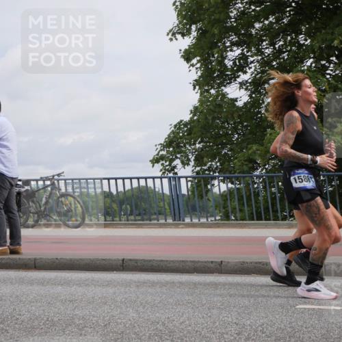 29.06.2025 - hella hamburg halbmarathon Luisa Fischer http://msf.ph/oto/8506434 29.06.2025 10:19:47 Kennedybrücke 1586, 1240, 1602, 1825, 3023, 3088, 7257, 7360, 7376, 7924, 7928, 8317, 8619, 9091, 9208, 9664, 9676, 10165, 10391 meine-sportfotos.de