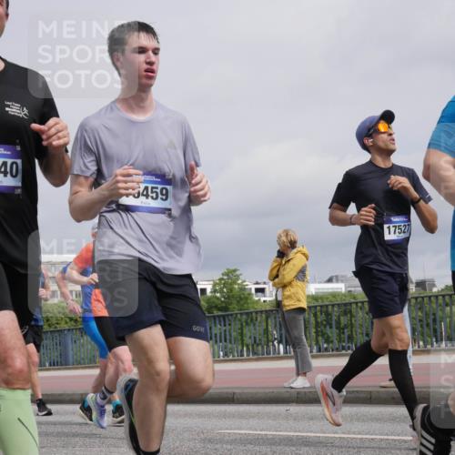29.06.2025 - hella hamburg halbmarathon Luisa Fischer http://msf.ph/oto/8506502 29.06.2025 10:19:54 Kennedybrücke 12640, 459, 17527, 10, 1117, 1240, 1825, 3088, 3450, 5037, 6948, 7257, 7360, 7376, 8513, 9208, 9675, 10165, 10314, 10317, 10320, 10391 meine-sportfotos.de