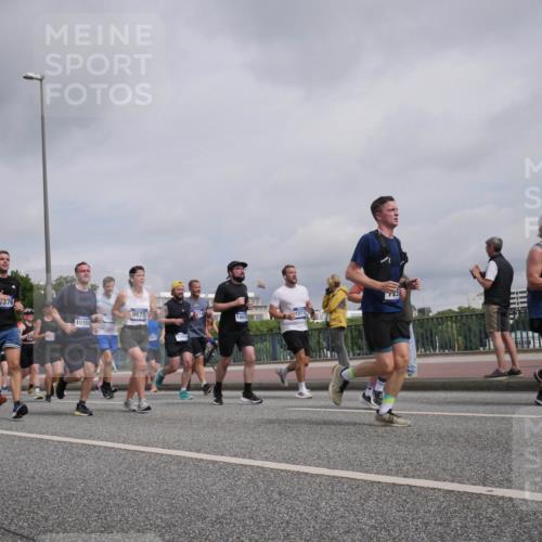29.06.2025 - hella hamburg halbmarathon Luisa Fischer http://msf.ph/oto/8506521 29.06.2025 10:19:57 Kennedybrücke 16607, 376, 9675, 15711, 1032, 18675, 10165, 7360, 1117, 1240, 3450, 3622, 5037, 6488, 6948, 7257, 7360, 7376, 8513, 9208, 9675, 10165, 10314, 10317, 10320, 10391 meine-sportfotos.de