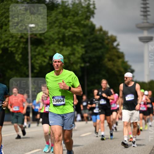 29.06.2025 - hella hamburg halbmarathon Dr. Thomas Lammeyer http://msf.ph/oto/8506550 29.06.2025 10:27:52 Kennedybrücke 1003, 1048, 1382, 2125, 2925, 3013, 3285, 3457, 4464, 4684, 5343, 5406, 6502, 7021, 7029, 7820, 8181, 8687, 8716, 9877, 10649 meine-sportfotos.de