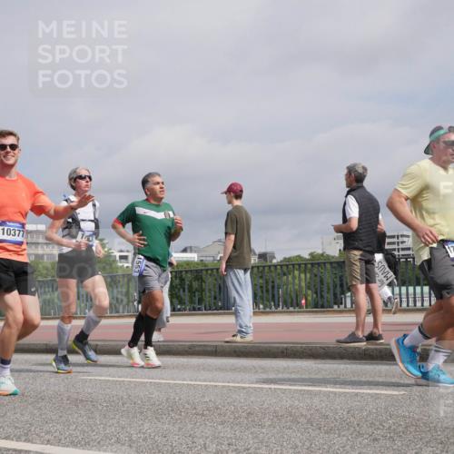 29.06.2025 - hella hamburg halbmarathon Luisa Fischer http://msf.ph/oto/8506673 29.06.2025 10:20:11 Kennedybrücke 10377, 17741, 7010, 1137, 1403, 2908, 5390, 5995, 6126, 6128, 6328, 6522, 6941, 7114, 7115, 7345, 8895, 8983, 9259, 10377, 10592, 10735 meine-sportfotos.de
