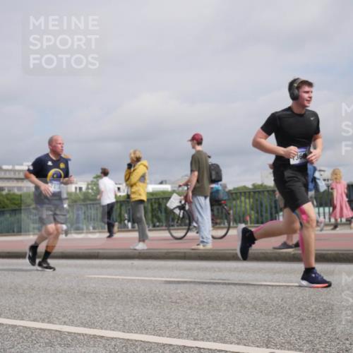 29.06.2025 - hella hamburg halbmarathon Luisa Fischer http://msf.ph/oto/8506701 29.06.2025 10:20:14 Kennedybrücke 098, 1137, 1403, 2225, 2860, 2908, 5390, 5995, 6126, 6128, 6522, 7114, 7115, 8253, 8558, 8895, 9259, 9647, 10377, 10592, 10735 meine-sportfotos.de