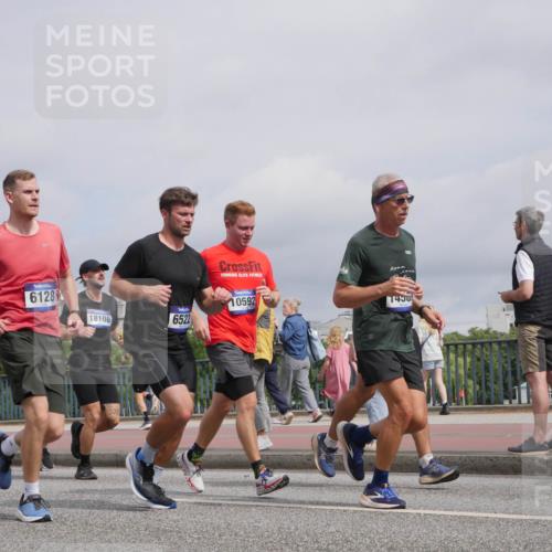 29.06.2025 - hella hamburg halbmarathon Luisa Fischer http://msf.ph/oto/8506742 29.06.2025 10:20:18 Kennedybrücke 8895, 6128, 18108, 6522, 0592, 1490, 1083, 1137, 2225, 2860, 2908, 3210, 5390, 5995, 6126, 6128, 6520, 6522, 7114, 7115, 7291, 8253, 8309, 8558, 8895, 9259, 9647, 10592 meine-sportfotos.de