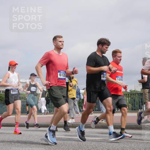 29.06.2025 - hella hamburg halbmarathon Luisa Fischer http://msf.ph/oto/8506746 29.06.2025 10:20:18 Kennedybrücke 8895, 12166, 6128, 08, 652, 10592, 1083, 1137, 2225, 2860, 2908, 3210, 5390, 5995, 6126, 6128, 6520, 6522, 7114, 7115, 7291, 8253, 8309, 8558, 8895, 9259, 9647, 10592 meine-sportfotos.de
