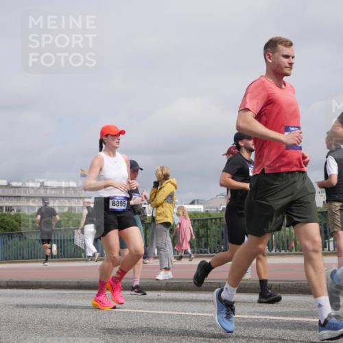 29.06.2025 - hella hamburg halbmarathon Luisa Fischer http://msf.ph/oto/8506748 29.06.2025 10:20:19 Kennedybrücke 8895, 652, 1083, 1137, 2225, 2860, 2908, 3210, 5390, 5995, 6126, 6128, 6520, 6522, 6786, 7115, 7291, 8253, 8309, 8558, 8895, 9259, 9647, 10592 meine-sportfotos.de