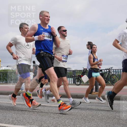 29.06.2025 - hella hamburg halbmarathon Luisa Fischer http://msf.ph/oto/8506850 29.06.2025 10:20:30 Kennedybrücke 14877, 3466, 1455, 14208, 1795, 3210, 3464, 3466, 3802, 3803, 4852, 5929, 5930, 6352, 6786, 7011, 7945, 8210, 8309, 8433, 9400, 9848, 10460, 10620 meine-sportfotos.de