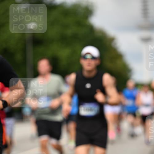 29.06.2025 - hella hamburg halbmarathon Dr. Thomas Lammeyer http://msf.ph/oto/8506851 29.06.2025 10:28:03 Kennedybrücke 1003, 1048, 1382, 1444, 2125, 2489, 3034, 3285, 3457, 4464, 4684, 5406, 6502, 7021, 7029, 7820, 8031, 8181, 8716, 9217, 9877, 10649 meine-sportfotos.de
