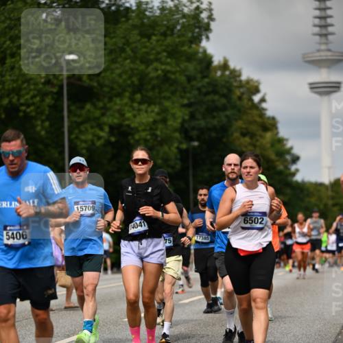 29.06.2025 - hella hamburg halbmarathon Dr. Thomas Lammeyer http://msf.ph/oto/8506945 29.06.2025 10:28:06 Kennedybrücke 1003, 1048, 1444, 2108, 2125, 2489, 3034, 3285, 3457, 4464, 4684, 5406, 6502, 7021, 7029, 7820, 8031, 8181, 8716, 9217, 9877, 10649 meine-sportfotos.de