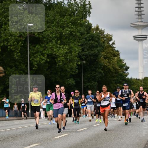 29.06.2025 - hella hamburg halbmarathon Dr. Thomas Lammeyer http://msf.ph/oto/8507079 29.06.2025 10:28:12 Kennedybrücke 1005, 1009, 1304, 1444, 2108, 2125, 2489, 3034, 3185, 3285, 3457, 4122, 4391, 4464, 4597, 4684, 5406, 5661, 6502, 7013, 7021, 7029, 8031, 8149, 8181, 8676, 9217, 9715, 10649 meine-sportfotos.de