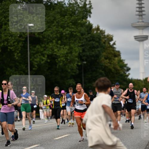 29.06.2025 - hella hamburg halbmarathon Dr. Thomas Lammeyer http://msf.ph/oto/8507132 29.06.2025 10:28:15 Kennedybrücke 1005, 1009, 1304, 1444, 2108, 2489, 2766, 3034, 3185, 3285, 4122, 4391, 4464, 4597, 4684, 5406, 5661, 6502, 7013, 7021, 7029, 8031, 8149, 8676, 9217, 9715, 10649, 11300 meine-sportfotos.de