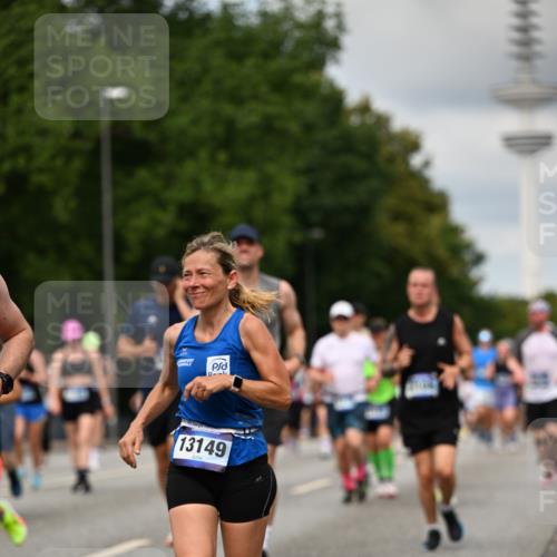 29.06.2025 - hella hamburg halbmarathon Dr. Thomas Lammeyer http://msf.ph/oto/8507239 29.06.2025 10:28:22 Kennedybrücke 1005, 1009, 1304, 1444, 1545, 2108, 2489, 2766, 3034, 3185, 3285, 3579, 4122, 4391, 4597, 4684, 4993, 5055, 5160, 5661, 7013, 8031, 8149, 8297, 8676, 8717, 9217, 9603, 9715, 11300, 11415 meine-sportfotos.de