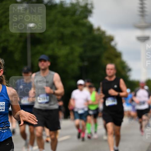 29.06.2025 - hella hamburg halbmarathon Dr. Thomas Lammeyer http://msf.ph/oto/8507259 29.06.2025 10:28:23 Kennedybrücke 1005, 1009, 1304, 1444, 1545, 2108, 2489, 2766, 3034, 3185, 3579, 4122, 4391, 4597, 4993, 5055, 5160, 5661, 7013, 8031, 8141, 8149, 8297, 8676, 8717, 9217, 9603, 9715, 11300, 11415 meine-sportfotos.de