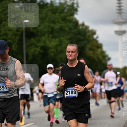 29.06.2025 - hella hamburg halbmarathon Dr. Thomas Lammeyer http://msf.ph/oto/8507280 29.06.2025 10:28:24 Kennedybrücke 1005, 1009, 1304, 1444, 1545, 2108, 2489, 2766, 3034, 3185, 3579, 4122, 4391, 4597, 4993, 5055, 5160, 5661, 7013, 8031, 8141, 8149, 8297, 8676, 8717, 9217, 9603, 9715, 11300, 11415 meine-sportfotos.de