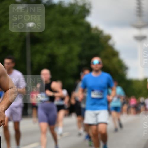 29.06.2025 - hella hamburg halbmarathon Dr. Thomas Lammeyer http://msf.ph/oto/8507421 29.06.2025 10:28:33 Kennedybrücke 1005, 1009, 1304, 1545, 2108, 2766, 3185, 3579, 4122, 4391, 4597, 4646, 4993, 5039, 5055, 5160, 5258, 5260, 5661, 5954, 7013, 8141, 8149, 8297, 8676, 8717, 8918, 8920, 9603, 9715, 11300, 11415 meine-sportfotos.de