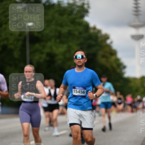 29.06.2025 - hella hamburg halbmarathon Dr. Thomas Lammeyer http://msf.ph/oto/8507435 29.06.2025 10:28:34 Kennedybrücke 1005, 1009, 1304, 1545, 2108, 2766, 3185, 3579, 4122, 4391, 4597, 4646, 4993, 5039, 5055, 5160, 5258, 5260, 5661, 5954, 7013, 7426, 8141, 8149, 8297, 8676, 8717, 8918, 8920, 9603, 9715, 11300, 11415 meine-sportfotos.de