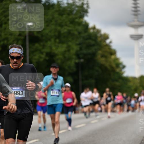 29.06.2025 - hella hamburg halbmarathon Dr. Thomas Lammeyer http://msf.ph/oto/8507490 29.06.2025 10:28:37 Kennedybrücke 1005, 1009, 1304, 1545, 2766, 3185, 3579, 4122, 4162, 4391, 4597, 4646, 4993, 5039, 5055, 5160, 5258, 5260, 5661, 5954, 7013, 7426, 8141, 8149, 8187, 8297, 8676, 8717, 8918, 8920, 9603, 9715, 11300, 11415 meine-sportfotos.de