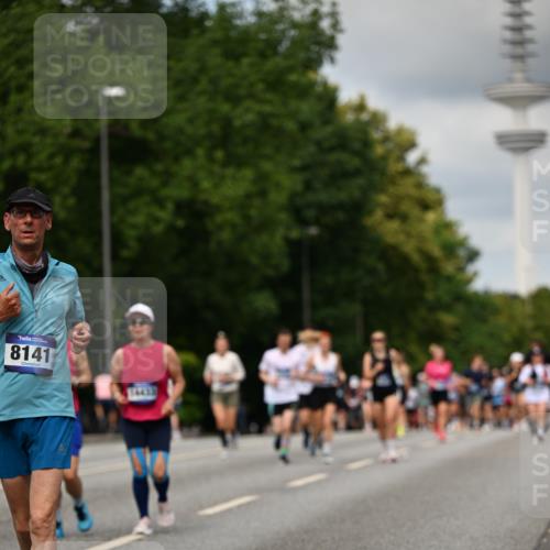 29.06.2025 - hella hamburg halbmarathon Dr. Thomas Lammeyer http://msf.ph/oto/8507535 29.06.2025 10:28:39 Kennedybrücke 1005, 1009, 1304, 1545, 2766, 3579, 4122, 4162, 4646, 4993, 5039, 5055, 5160, 5258, 5260, 5661, 5954, 7426, 7920, 8141, 8187, 8297, 8676, 8717, 8918, 8920, 9603, 11300, 11415 meine-sportfotos.de