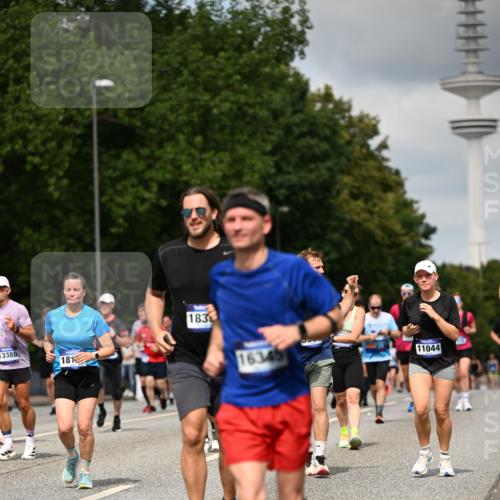 29.06.2025 - hella hamburg halbmarathon Dr. Thomas Lammeyer http://msf.ph/oto/8507854 29.06.2025 10:28:58 Kennedybrücke 1389, 1395, 2477, 2944, 3421, 3786, 4162, 4221, 4719, 5039, 5358, 5954, 6524, 6526, 7426, 7528, 7920, 7975, 8167, 8187, 8502, 8918, 8920, 9063, 10907, 11044, 11306, 11347 meine-sportfotos.de