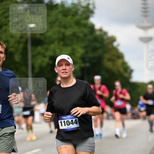 29.06.2025 - hella hamburg halbmarathon Dr. Thomas Lammeyer http://msf.ph/oto/8507955 29.06.2025 10:29:04 Kennedybrücke 1389, 1395, 2132, 2280, 2477, 2944, 3421, 3786, 4162, 4221, 4624, 4719, 5138, 5358, 5829, 5830, 6524, 6526, 7426, 7528, 7920, 7975, 8167, 8187, 8502, 9063, 10907, 11044, 11306, 11347 meine-sportfotos.de