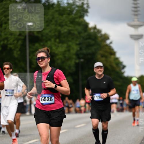 29.06.2025 - hella hamburg halbmarathon Dr. Thomas Lammeyer http://msf.ph/oto/8508055 29.06.2025 10:29:10 Kennedybrücke 1352, 1389, 1395, 2132, 2249, 2280, 2477, 2944, 3343, 3421, 3786, 4221, 4624, 4719, 5138, 5358, 5829, 5830, 6524, 6526, 7528, 7975, 8167, 8502, 9063, 10907, 11044, 11306, 11347 meine-sportfotos.de