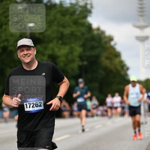 29.06.2025 - hella hamburg halbmarathon Dr. Thomas Lammeyer http://msf.ph/oto/8508103 29.06.2025 10:29:12 Kennedybrücke 1352, 1389, 1395, 2132, 2249, 2280, 2477, 2944, 3343, 3421, 3786, 4221, 4624, 4719, 5138, 5358, 5829, 5830, 6261, 6524, 6526, 7528, 7975, 8167, 8502, 9063, 10907, 11044, 11306, 11347 meine-sportfotos.de