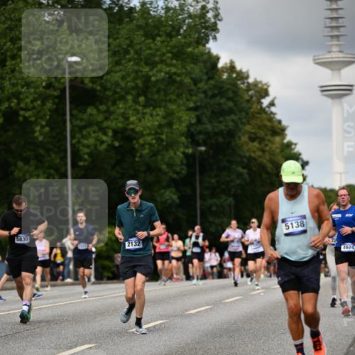 29.06.2025 - hella hamburg halbmarathon Dr. Thomas Lammeyer http://msf.ph/oto/8508148 29.06.2025 10:29:15 Kennedybrücke 1352, 1395, 2132, 2249, 2280, 2477, 2944, 3343, 3421, 3786, 4221, 4624, 4719, 5138, 5358, 5829, 5830, 6261, 6524, 6526, 7528, 7975, 8167, 8502, 9063, 10907, 11044, 11306, 11347 meine-sportfotos.de