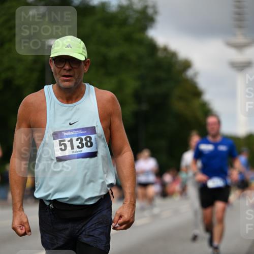 29.06.2025 - hella hamburg halbmarathon Dr. Thomas Lammeyer http://msf.ph/oto/8508199 29.06.2025 10:29:19 Kennedybrücke 1352, 1395, 2132, 2249, 2280, 2477, 3132, 3343, 3421, 3786, 4221, 4624, 5138, 5829, 5830, 6261, 6524, 6526, 7528, 7975, 8167, 8502, 9063, 11306, 11347 meine-sportfotos.de