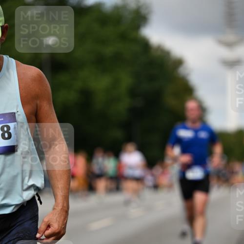 29.06.2025 - hella hamburg halbmarathon Dr. Thomas Lammeyer http://msf.ph/oto/8508213 29.06.2025 10:29:19 Kennedybrücke 1352, 1395, 2132, 2249, 2280, 2477, 3132, 3343, 3421, 3786, 4221, 4624, 5138, 5829, 5830, 6261, 6524, 6526, 7528, 7975, 8167, 8502, 9063, 11306, 11347 meine-sportfotos.de