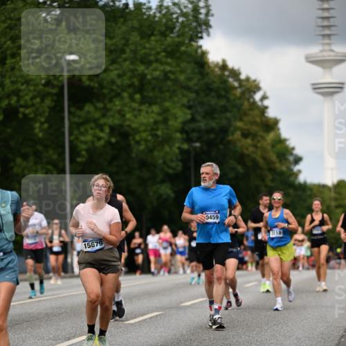 29.06.2025 - hella hamburg halbmarathon Dr. Thomas Lammeyer http://msf.ph/oto/8508446 29.06.2025 10:29:41 Kennedybrücke 1627, 2000, 3053, 3099, 3113, 3132, 3920, 4008, 4010, 4111, 4444, 4797, 5814, 6261, 7778, 8083, 8276, 8962, 9927, 11157 meine-sportfotos.de