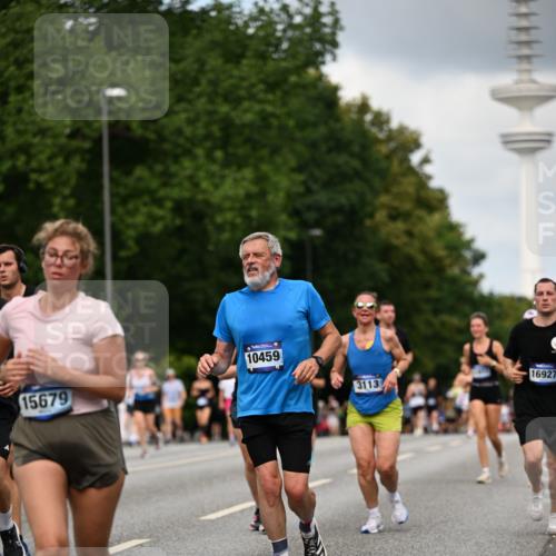 29.06.2025 - hella hamburg halbmarathon Dr. Thomas Lammeyer http://msf.ph/oto/8508471 29.06.2025 10:29:44 Kennedybrücke 1627, 1740, 2000, 3053, 3099, 3113, 3132, 3920, 4008, 4010, 4111, 4444, 4797, 5814, 7778, 8083, 8276, 8962, 9927, 11157, 11400 meine-sportfotos.de