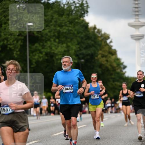 29.06.2025 - hella hamburg halbmarathon Dr. Thomas Lammeyer http://msf.ph/oto/8508475 29.06.2025 10:29:44 Kennedybrücke 1627, 1740, 2000, 3053, 3099, 3113, 3132, 3920, 4008, 4010, 4111, 4444, 4797, 5814, 7778, 8083, 8276, 8962, 9927, 11157, 11400 meine-sportfotos.de