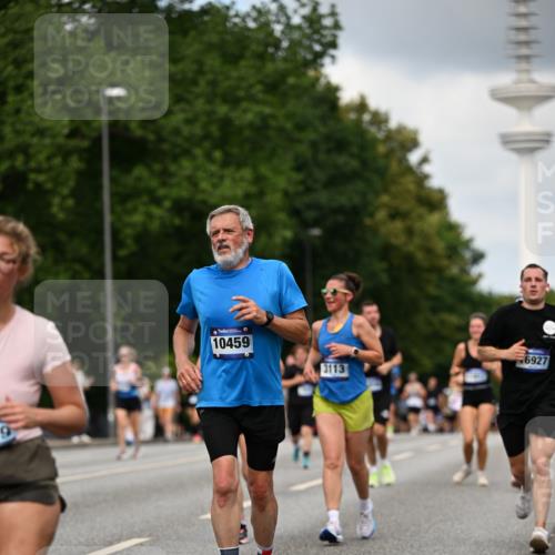 29.06.2025 - hella hamburg halbmarathon Dr. Thomas Lammeyer http://msf.ph/oto/8508479 29.06.2025 10:29:44 Kennedybrücke 1627, 1740, 2000, 3053, 3099, 3113, 3132, 3920, 4008, 4010, 4111, 4444, 4797, 5814, 7778, 8083, 8276, 8962, 9927, 11157, 11400 meine-sportfotos.de
