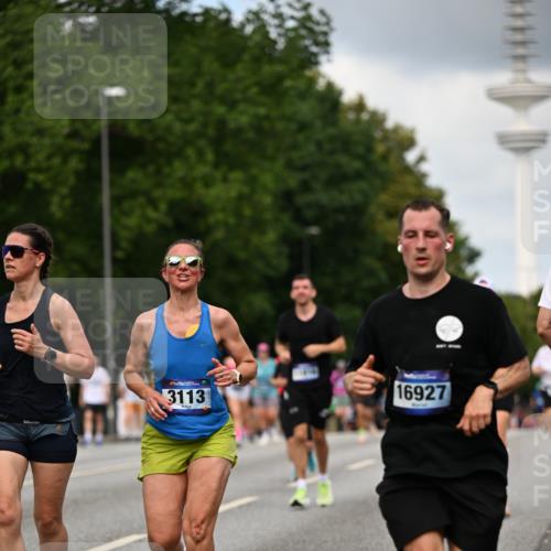 29.06.2025 - hella hamburg halbmarathon Dr. Thomas Lammeyer http://msf.ph/oto/8508516 29.06.2025 10:29:47 Kennedybrücke 1627, 1740, 2000, 3053, 3099, 3113, 3132, 3920, 4008, 4010, 4111, 4444, 4797, 5814, 6869, 7778, 8083, 8276, 8357, 8962, 9927, 11157, 11400 meine-sportfotos.de