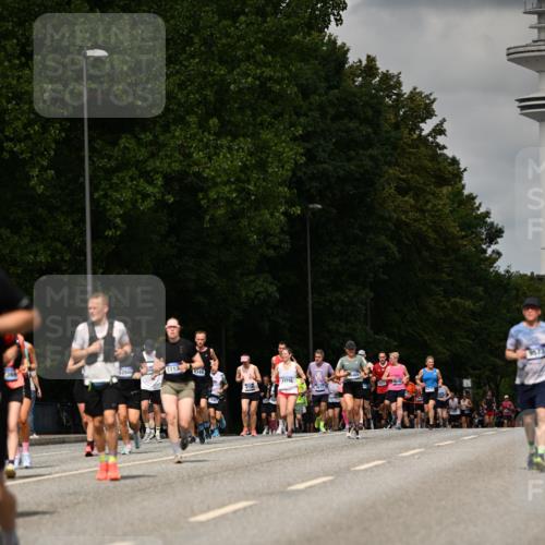 29.06.2025 - hella hamburg halbmarathon Dr. Thomas Lammeyer http://msf.ph/oto/8508954 29.06.2025 10:30:29 Kennedybrücke 1479, 1973, 3765, 4378, 5028, 5497, 5564, 6478, 7069, 8079, 8881, 9186, 9573, 10219, 10465, 10845, 10846, 11139 meine-sportfotos.de