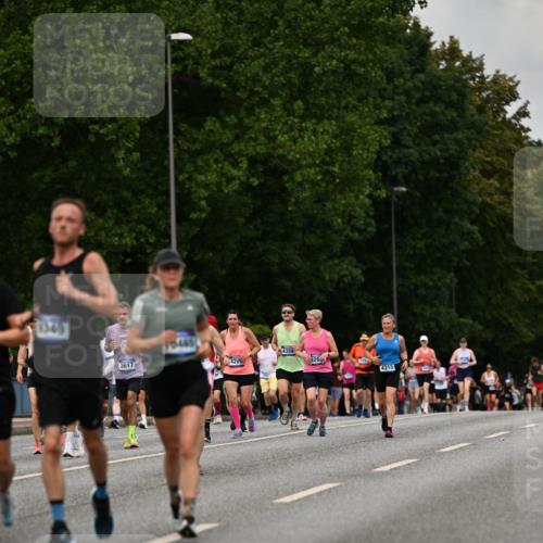 29.06.2025 - hella hamburg halbmarathon Dr. Thomas Lammeyer http://msf.ph/oto/8508964 29.06.2025 10:30:39 Kennedybrücke 1479, 1973, 3617, 4267, 4268, 4315, 4358, 5494, 5497, 5564, 6159, 6478, 6637, 7069, 8079, 8281, 8881, 8942, 9573, 10219, 10465, 10845, 10846, 11110, 11139 meine-sportfotos.de