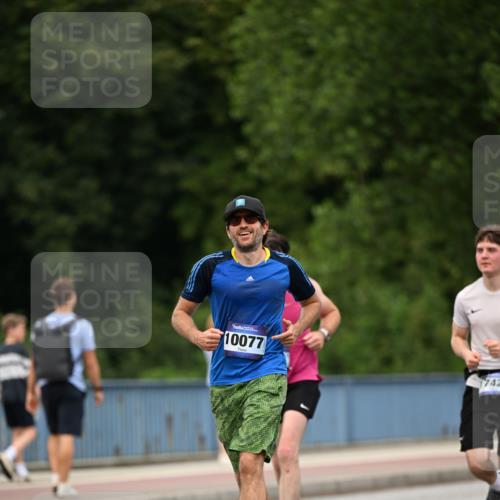 29.06.2025 - hella hamburg halbmarathon Dr. Thomas Lammeyer http://msf.ph/oto/8509168 29.06.2025 10:31:15 Kennedybrücke 1481, 2045, 2306, 2775, 3389, 4844, 6214, 6625, 6905, 7929, 9688, 10077, 10158, 11256 meine-sportfotos.de