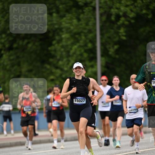 29.06.2025 - hella hamburg halbmarathon Dr. Thomas Lammeyer http://msf.ph/oto/8509214 29.06.2025 10:31:25 Kennedybrücke 1481, 2045, 2643, 3389, 4507, 4509, 5177, 6214, 7314, 9688, 10077, 10158, 10205 meine-sportfotos.de