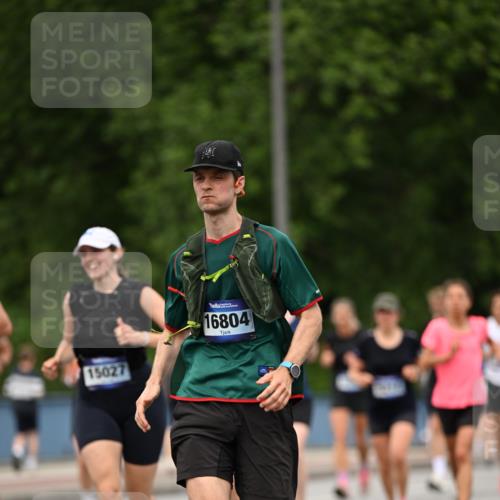 29.06.2025 - hella hamburg halbmarathon Dr. Thomas Lammeyer http://msf.ph/oto/8509220 29.06.2025 10:31:26 Kennedybrücke 1481, 2045, 2643, 3389, 4507, 4509, 5177, 5495, 6214, 7314, 7978, 8085, 9688, 10077, 10158, 10205 meine-sportfotos.de