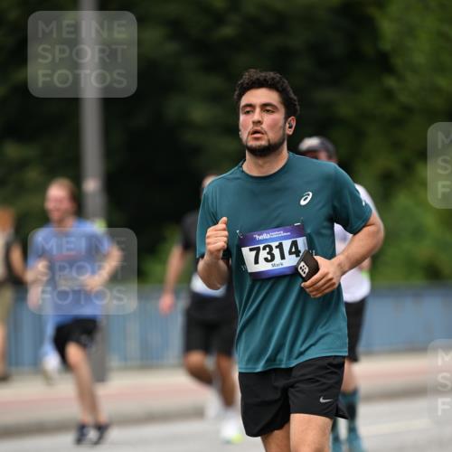 29.06.2025 - hella hamburg halbmarathon Dr. Thomas Lammeyer http://msf.ph/oto/8509311 29.06.2025 10:31:39 Kennedybrücke 2045, 2080, 2643, 3389, 4507, 4509, 5177, 5369, 5495, 5825, 6214, 7314, 7944, 7978, 8085, 8215, 9567, 10205 meine-sportfotos.de