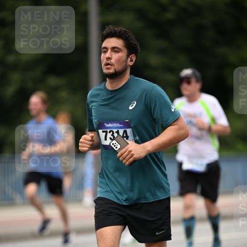 29.06.2025 - hella hamburg halbmarathon Dr. Thomas Lammeyer http://msf.ph/oto/8509320 29.06.2025 10:31:39 Kennedybrücke 2045, 2080, 2643, 3389, 4507, 4509, 5177, 5369, 5495, 5825, 6214, 7314, 7944, 7978, 8085, 8215, 9567, 10205 meine-sportfotos.de