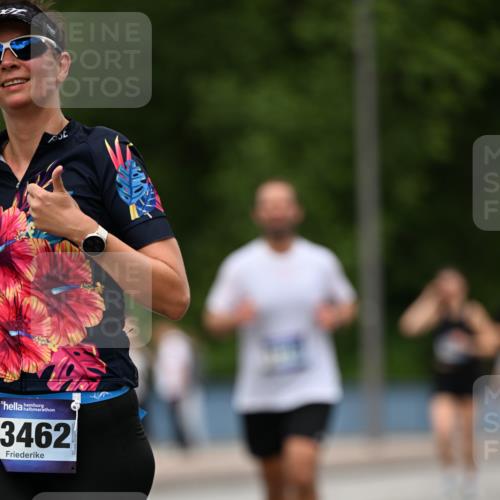 29.06.2025 - hella hamburg halbmarathon Dr. Thomas Lammeyer http://msf.ph/oto/8509397 29.06.2025 10:31:46 Kennedybrücke 1148, 1793, 2080, 2643, 4372, 4507, 4509, 5177, 5369, 5495, 5825, 7234, 7314, 7944, 7978, 8085, 8215, 8327, 9567, 10205 meine-sportfotos.de